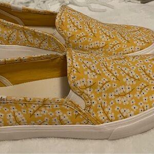 Keds size 9 super cute and comfy- worn twice